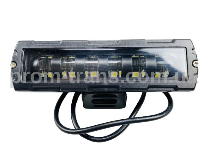 Прямоугольная противотуманная светодиодная лампа для внедорожника фара 30W LED 6 LED диодов 3D линза 9-32V 2328-1