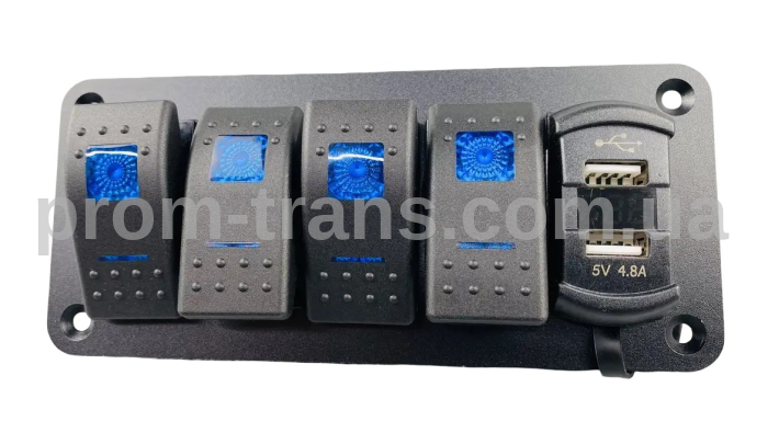 Панелі з 4 перемикачами, двома USB-портами та цифровим вольтметром 2595