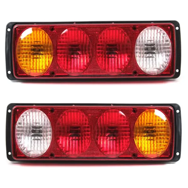 Задні ліхтарі прямокутні 12/24V із проводом YP-111 (вир-во YUCE)